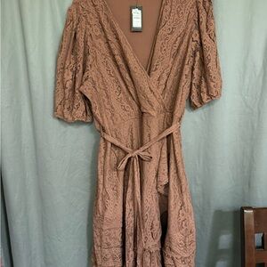 NWTCity Chic Dress Womens plus size
XXL Brown Crossover Floral Lace
Short Sleeve